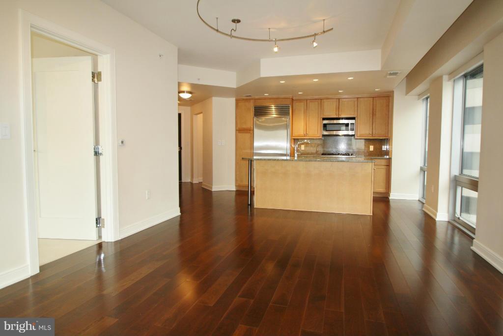 THE WATERVIEW - Residential Lease