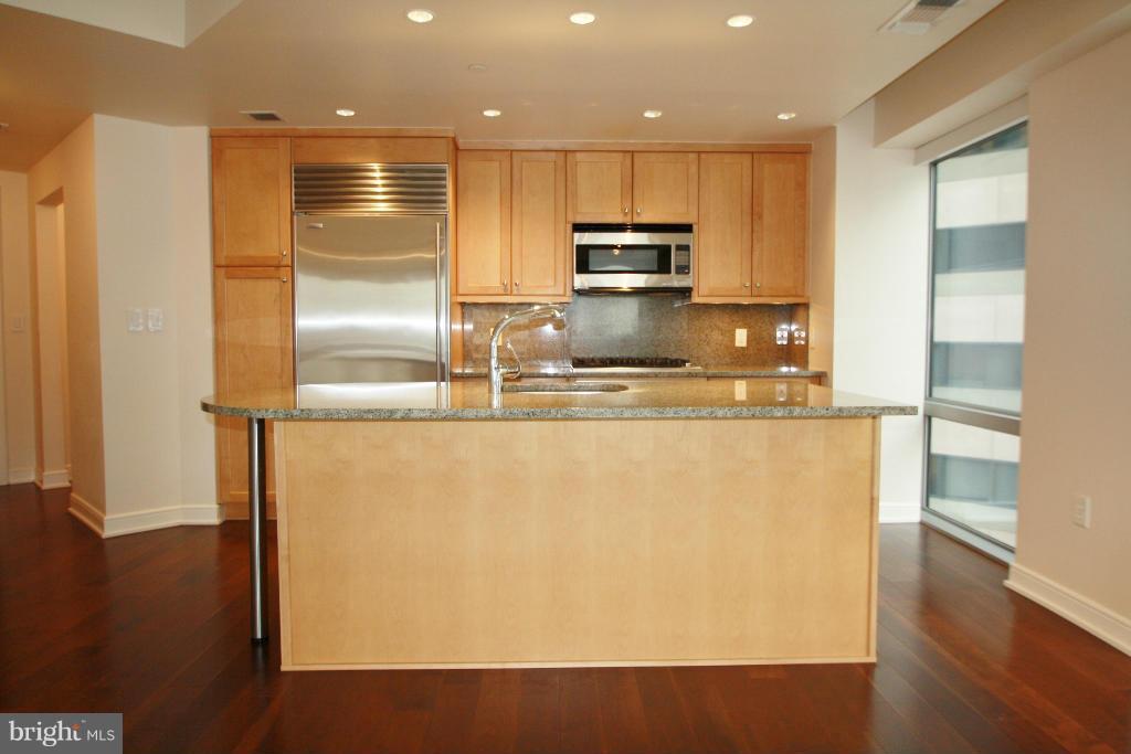 THE WATERVIEW - Residential Lease