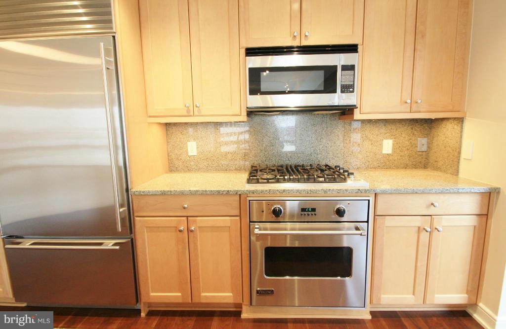 THE WATERVIEW - Residential Lease