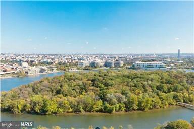 THE WATERVIEW - Residential Lease