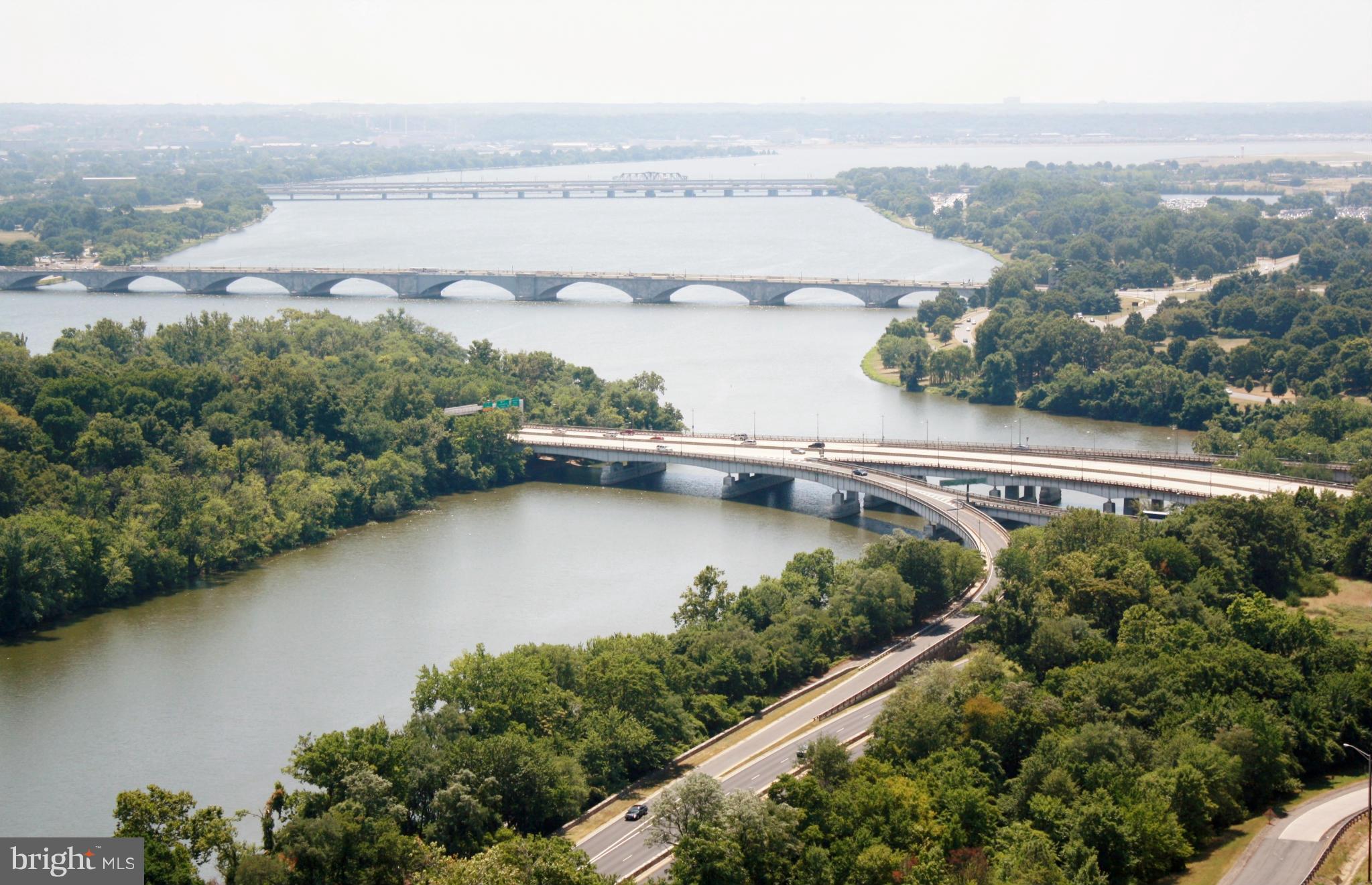 THE WATERVIEW - Residential Lease