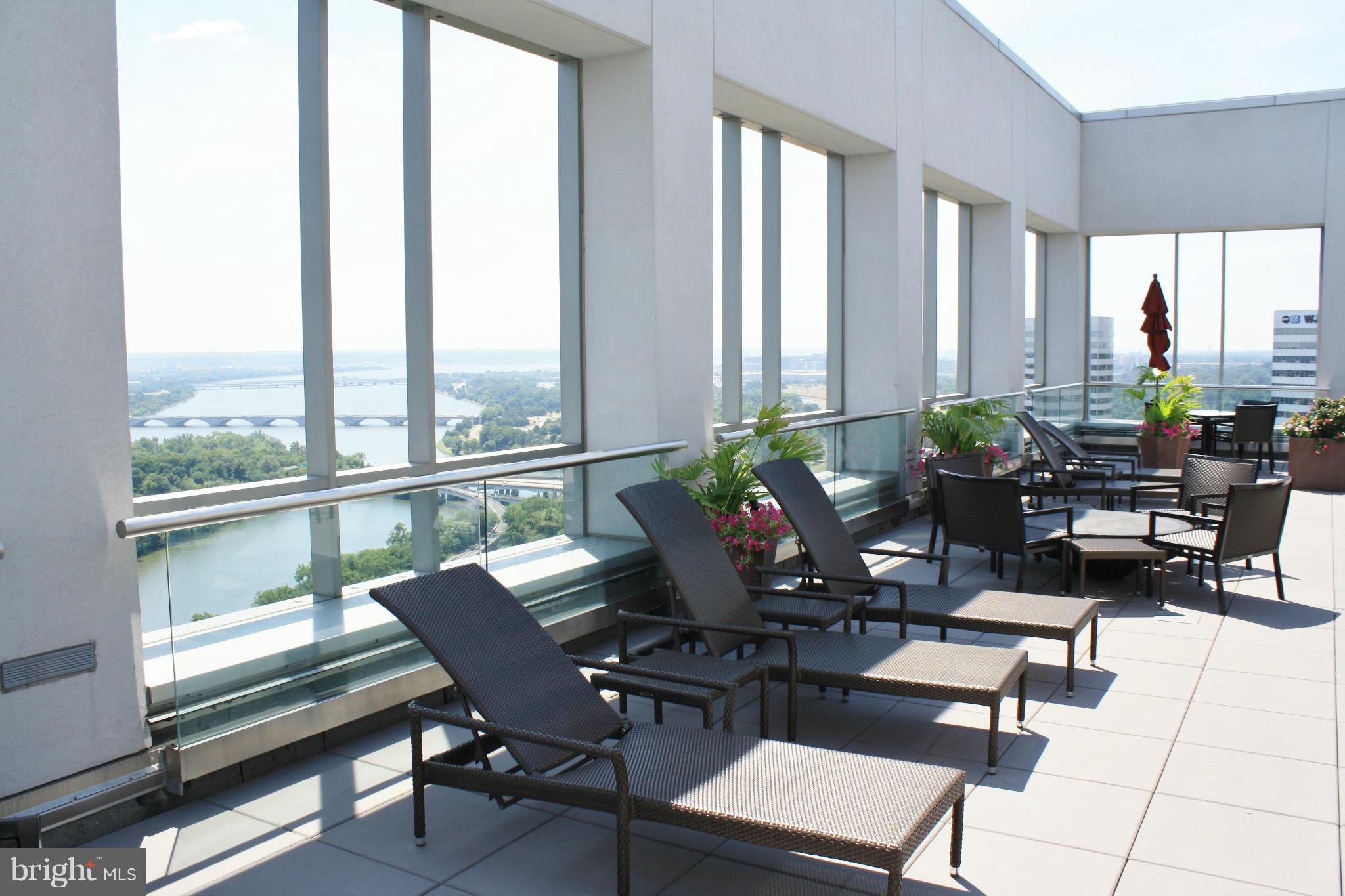 THE WATERVIEW - Residential Lease