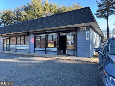 Photo of 419 Van Sciver Parkway, WILLINGBORO, NJ 08046 (MLS # NJBL2102516)