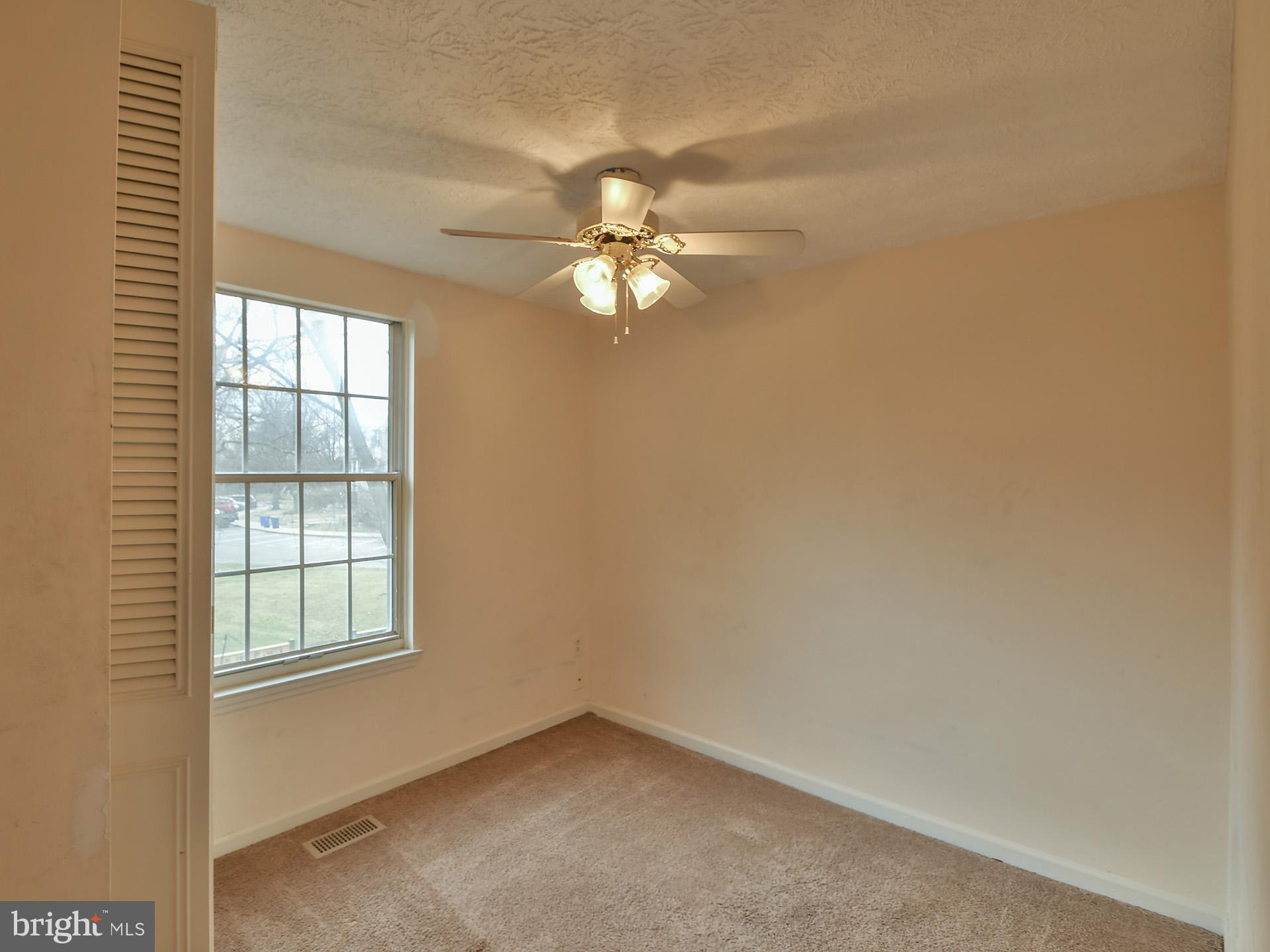 SILVER SPRING CNTRY CLUB - Residential