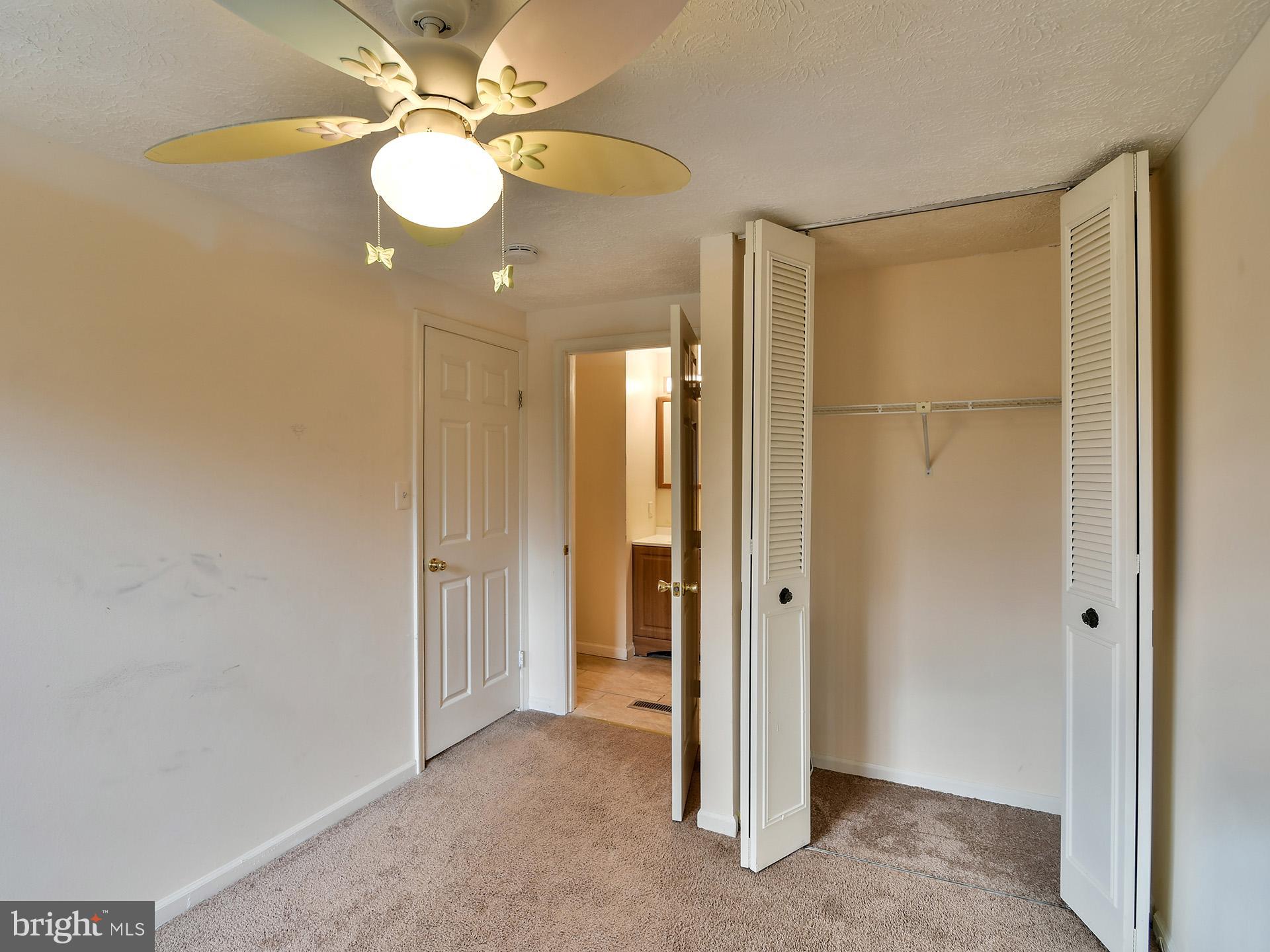 SILVER SPRING CNTRY CLUB - Residential