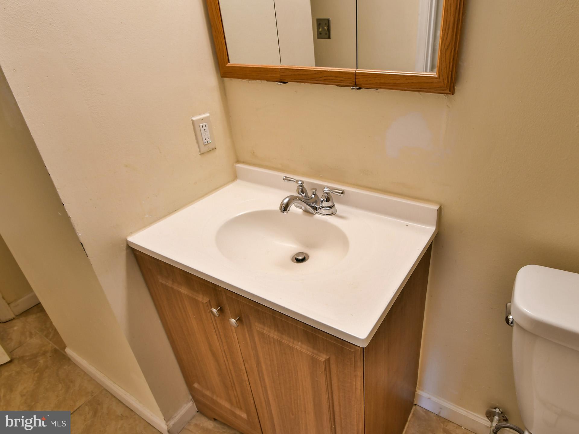 SILVER SPRING CNTRY CLUB - Residential