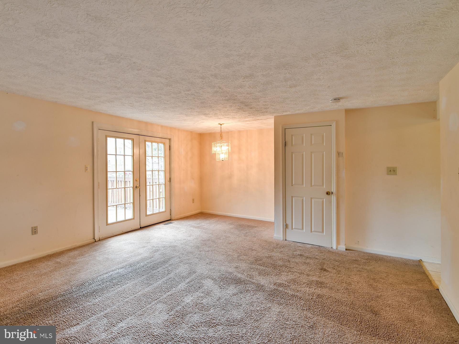 SILVER SPRING CNTRY CLUB - Residential