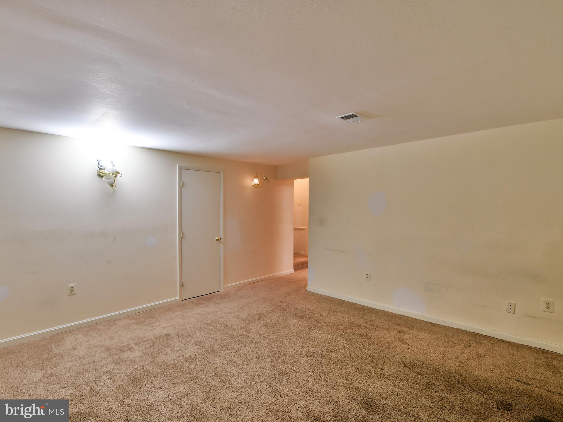 SILVER SPRING CNTRY CLUB - Residential