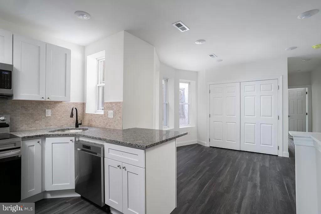 WEST PHILADELPHIA - Residential Lease