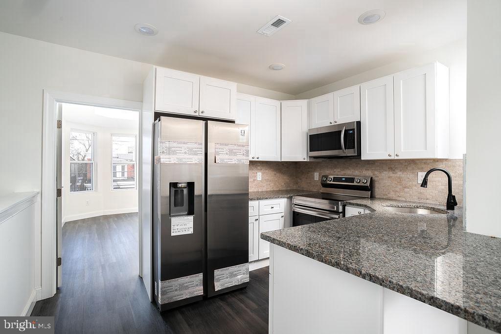 WEST PHILADELPHIA - Residential Lease