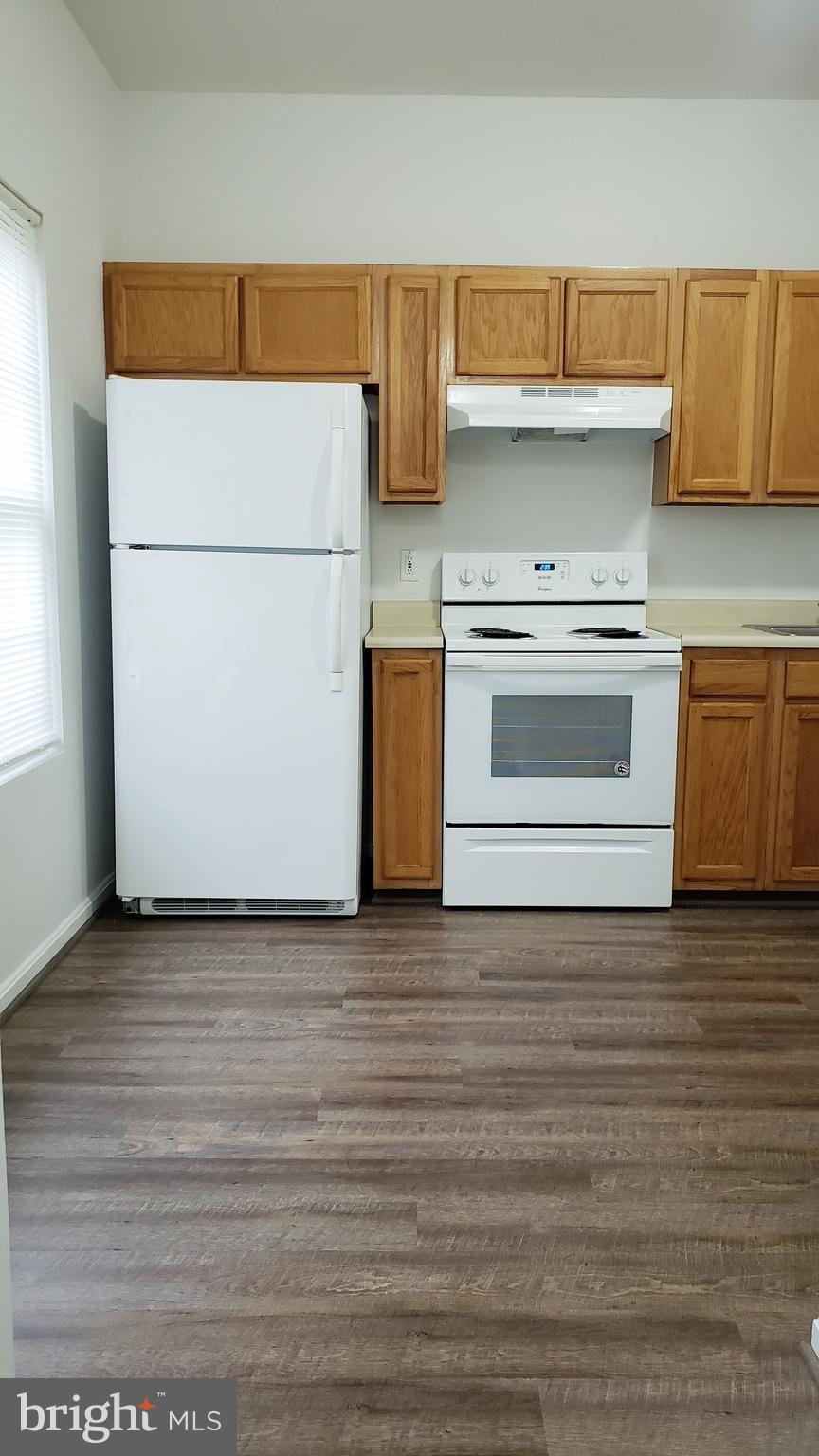 BROOKWOOD - Residential Lease