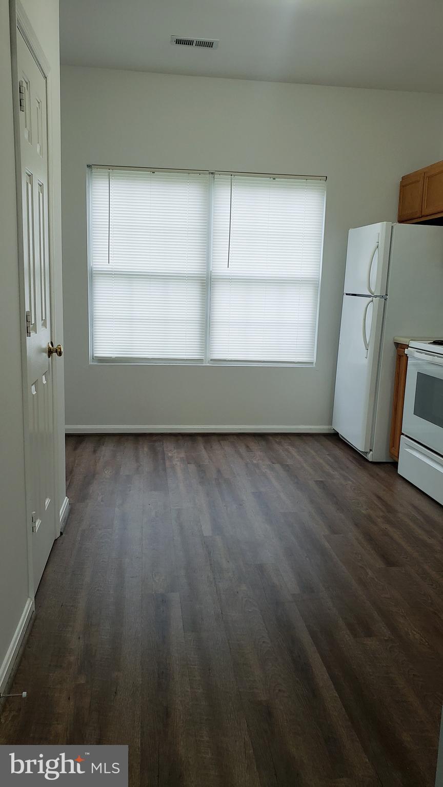 BROOKWOOD - Residential Lease