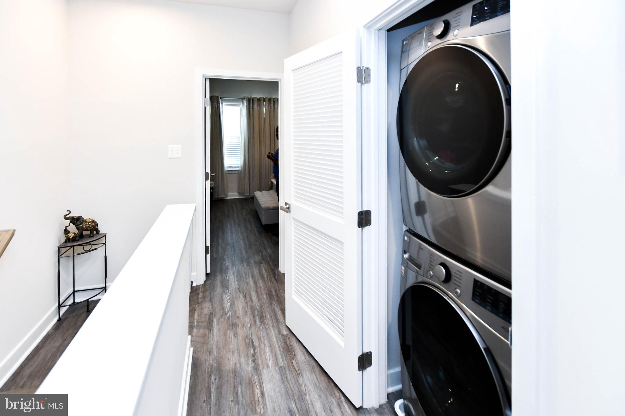 TANYARD SHORES - Residential Lease