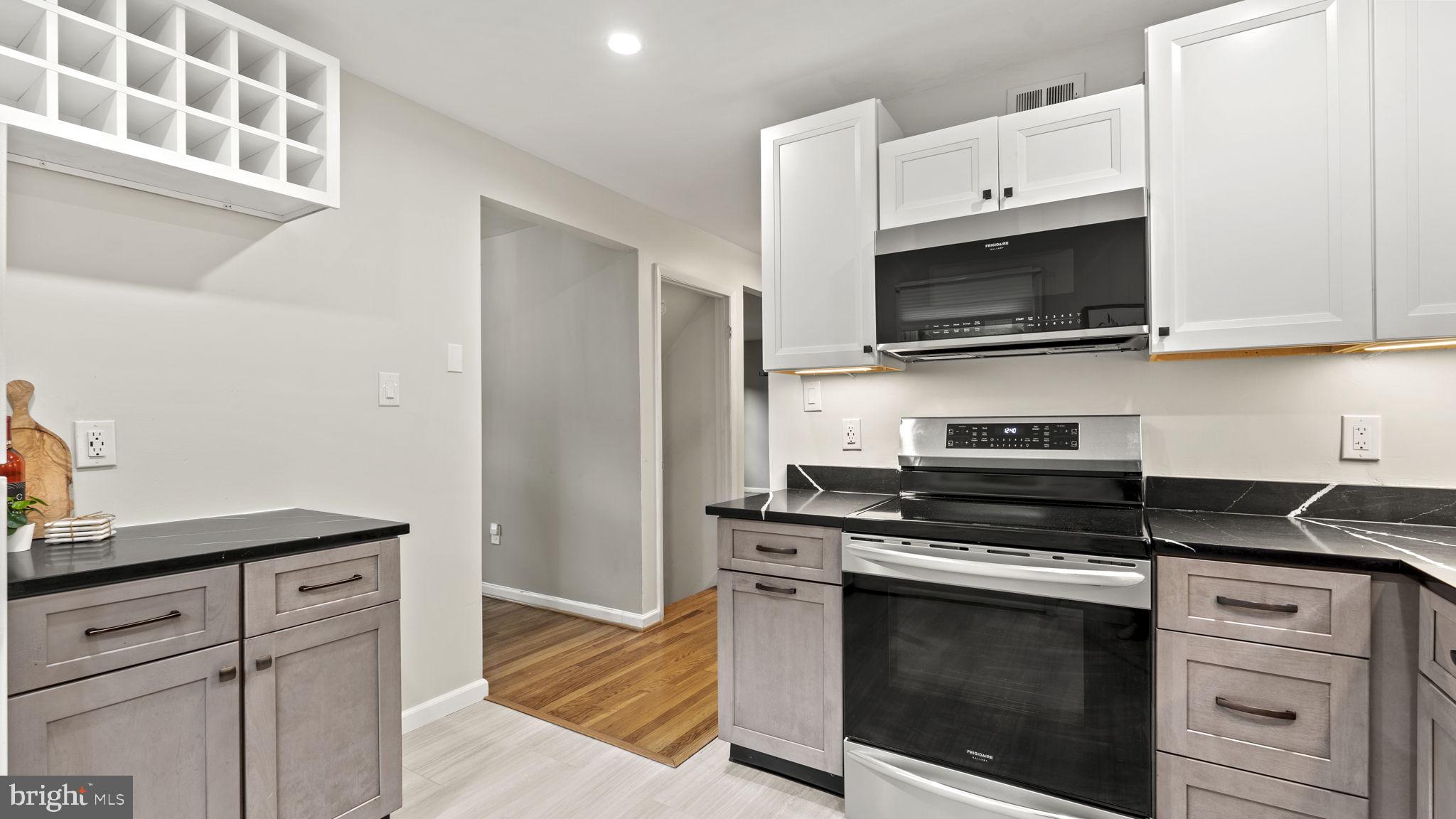 DALE CITY - Residential