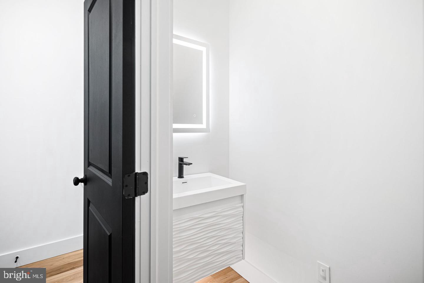 STRAWBERRY MANSION - Residential Lease