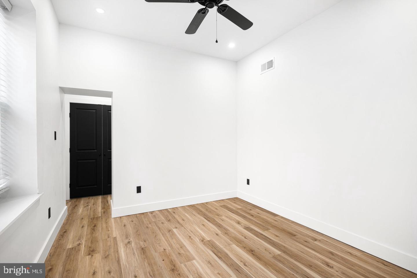 STRAWBERRY MANSION - Residential Lease