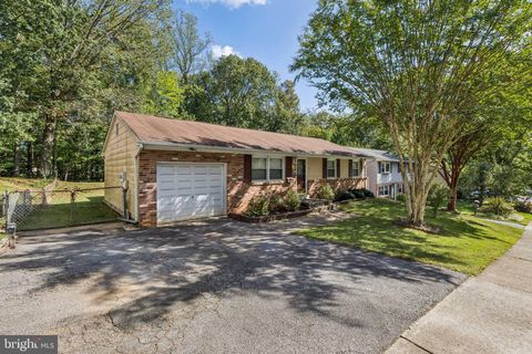 15209 CALEXICO LANE WOODBRIDGE VA 22193
