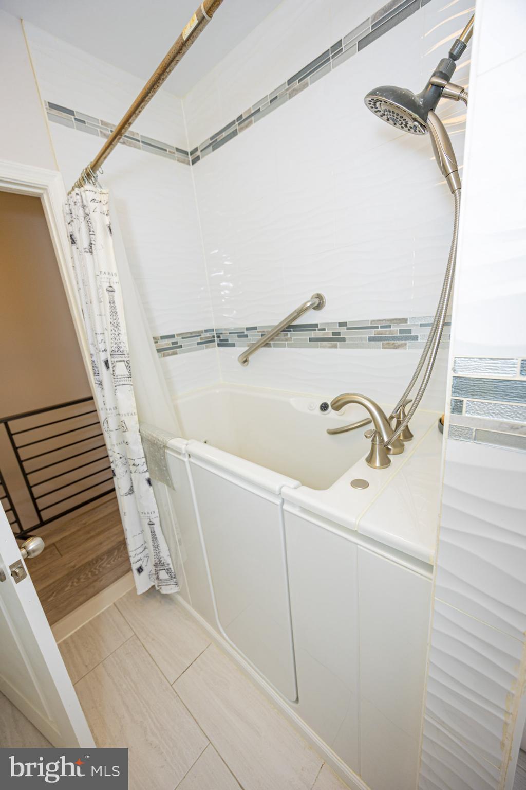 GERMANTOWN - Residential