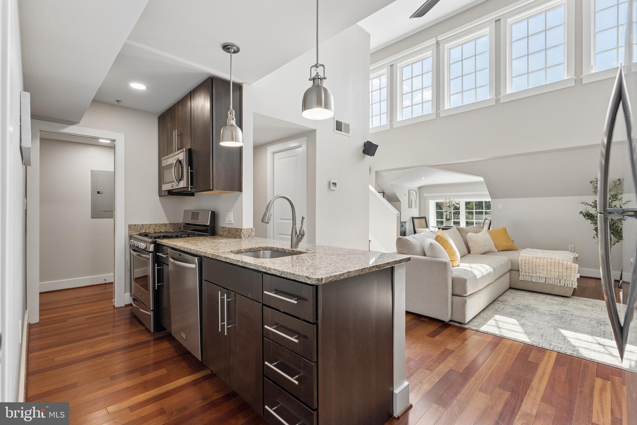 5233 CONNECTICUT AVENUE NW 301
