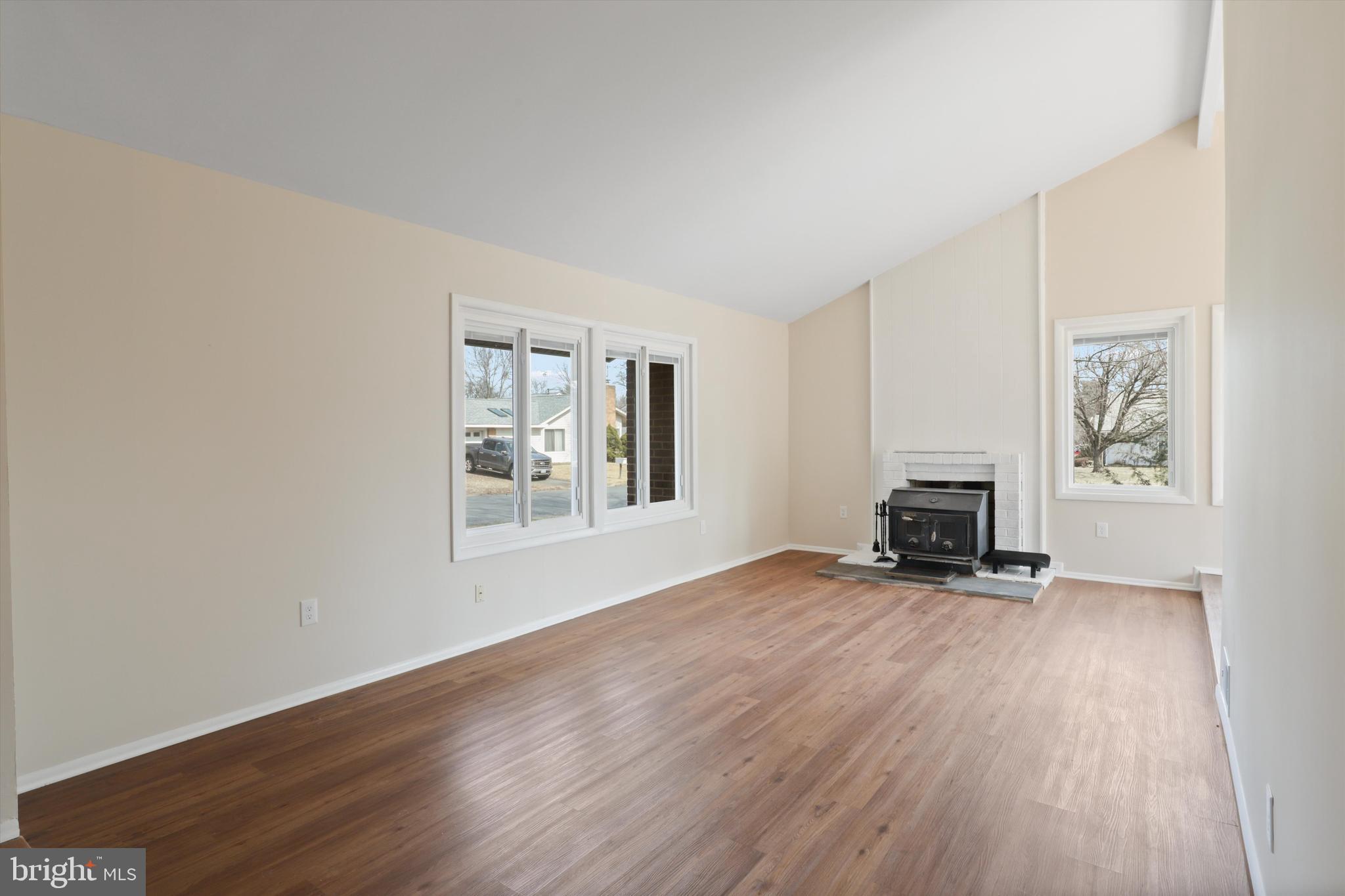 SUGARLAND RUN - Residential Lease