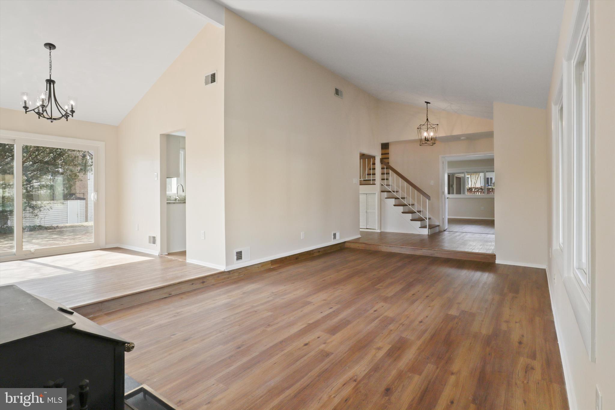 SUGARLAND RUN - Residential Lease