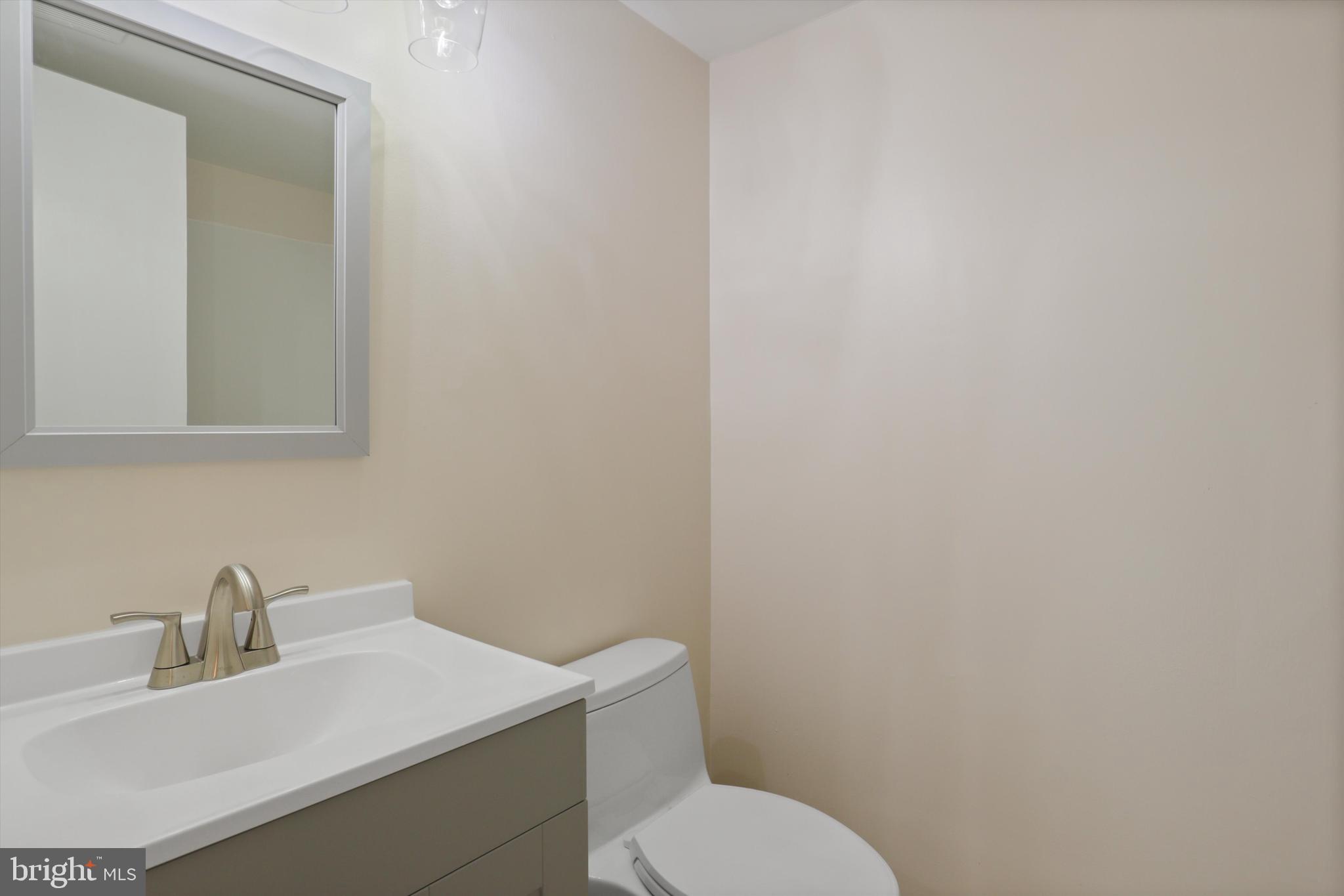 SUGARLAND RUN - Residential Lease