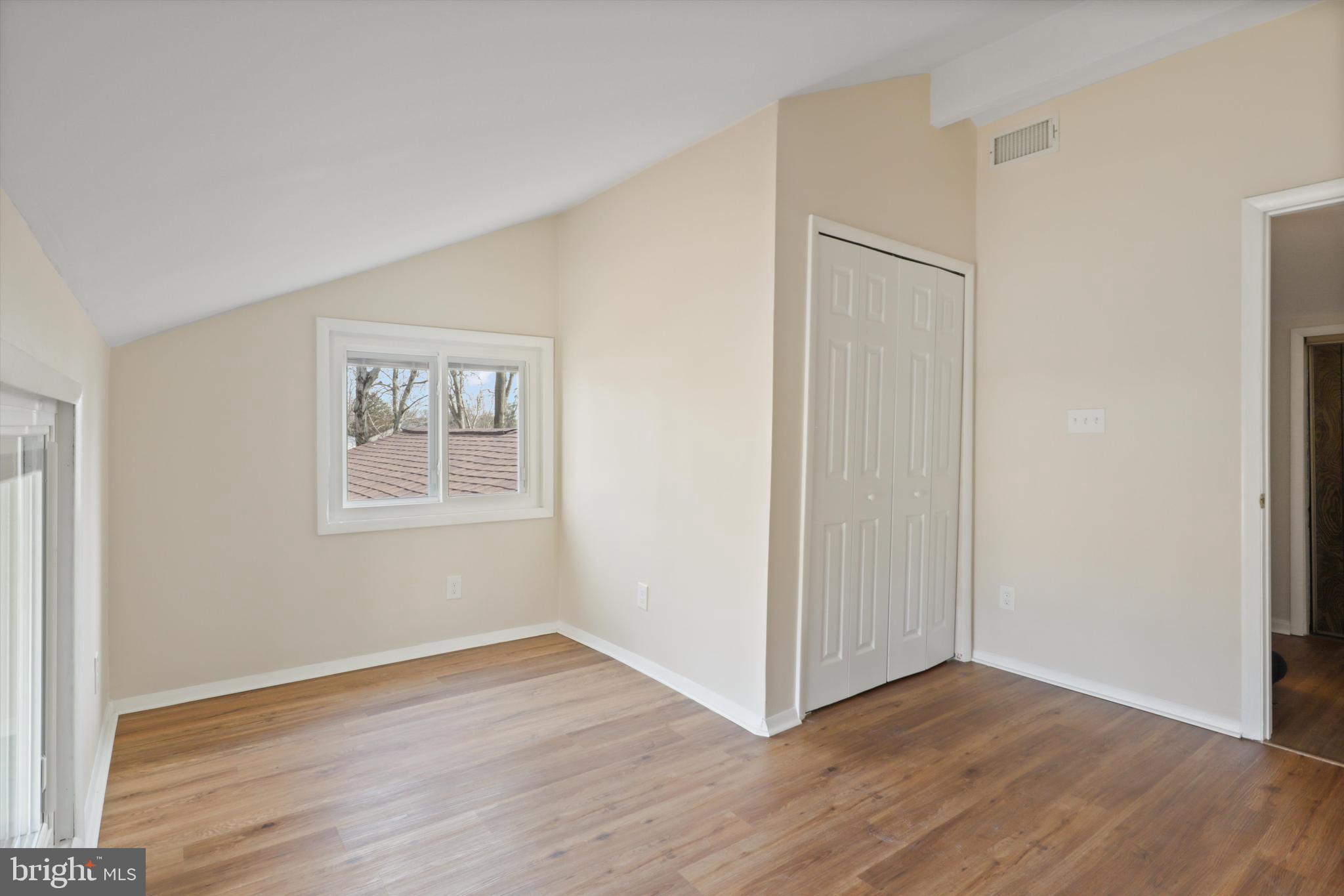 SUGARLAND RUN - Residential Lease