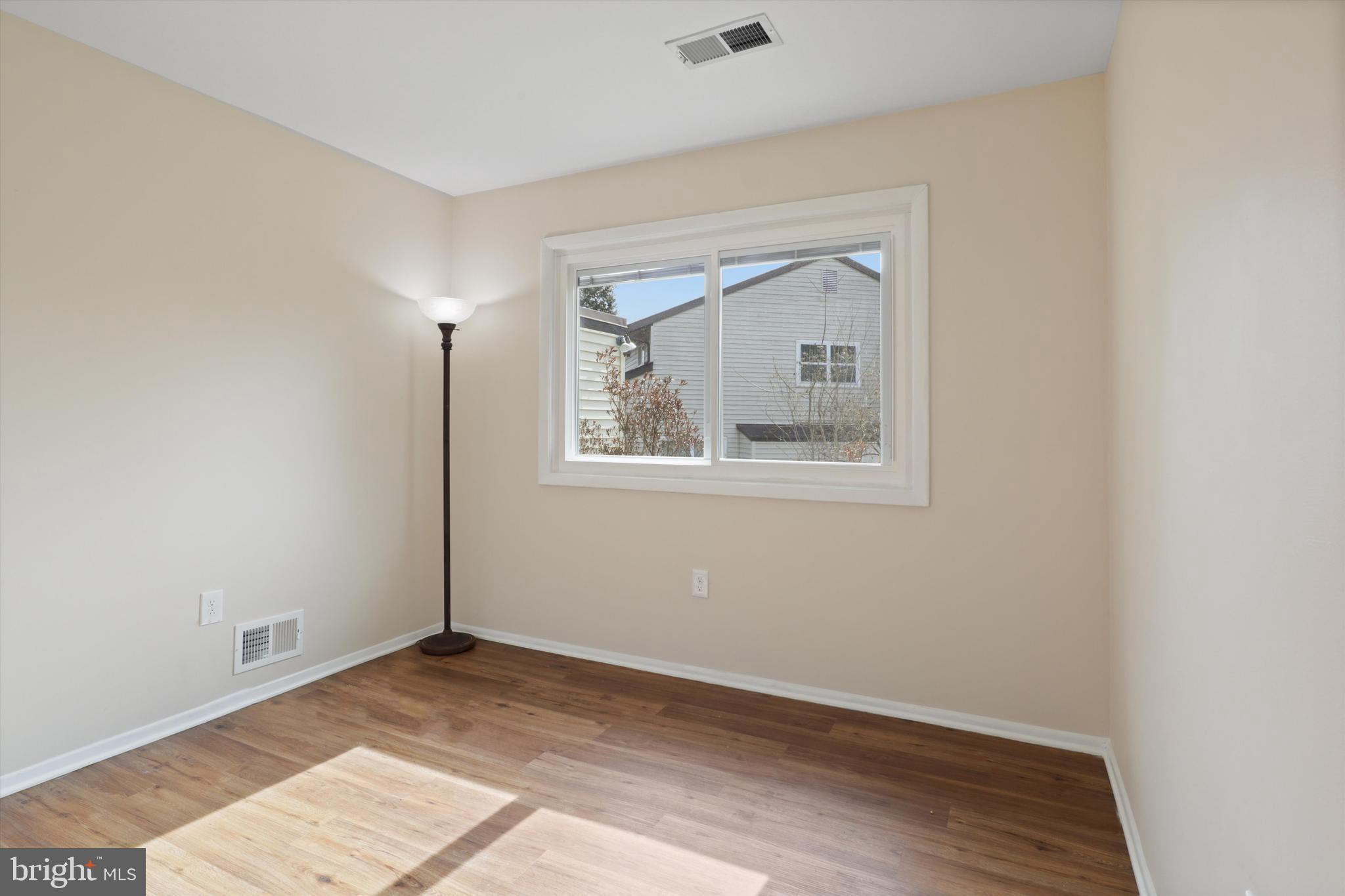 SUGARLAND RUN - Residential Lease