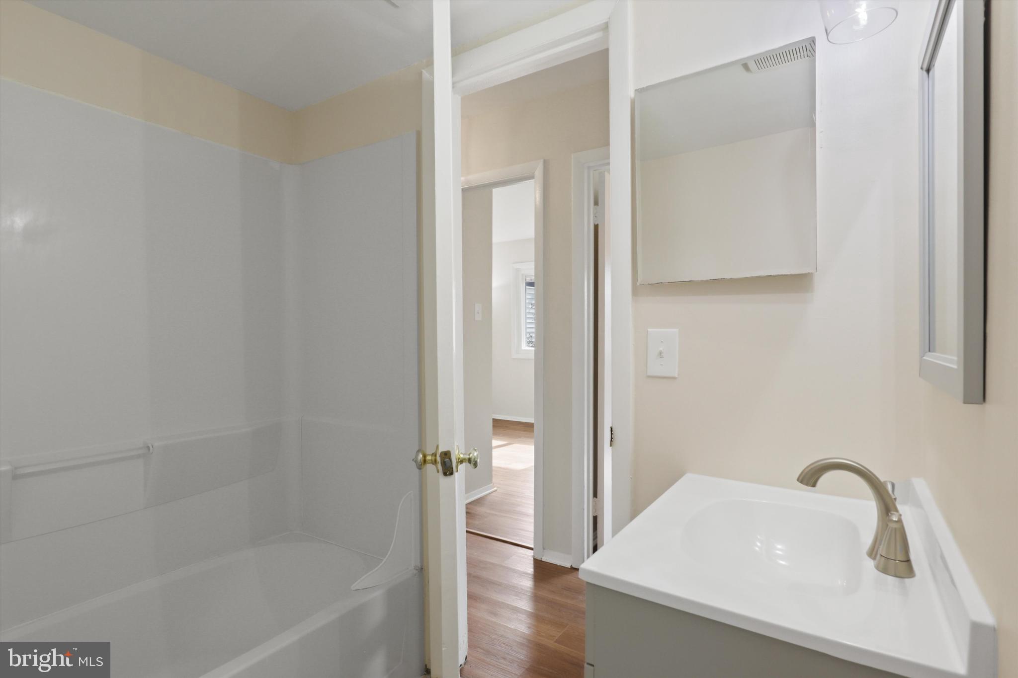 SUGARLAND RUN - Residential Lease