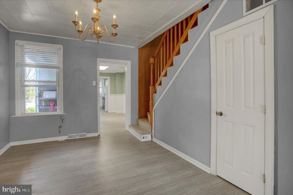 Photo of 114 E Antietam Street E, HAGERSTOWN, MD 21740 (MLS # MDWA2035332)