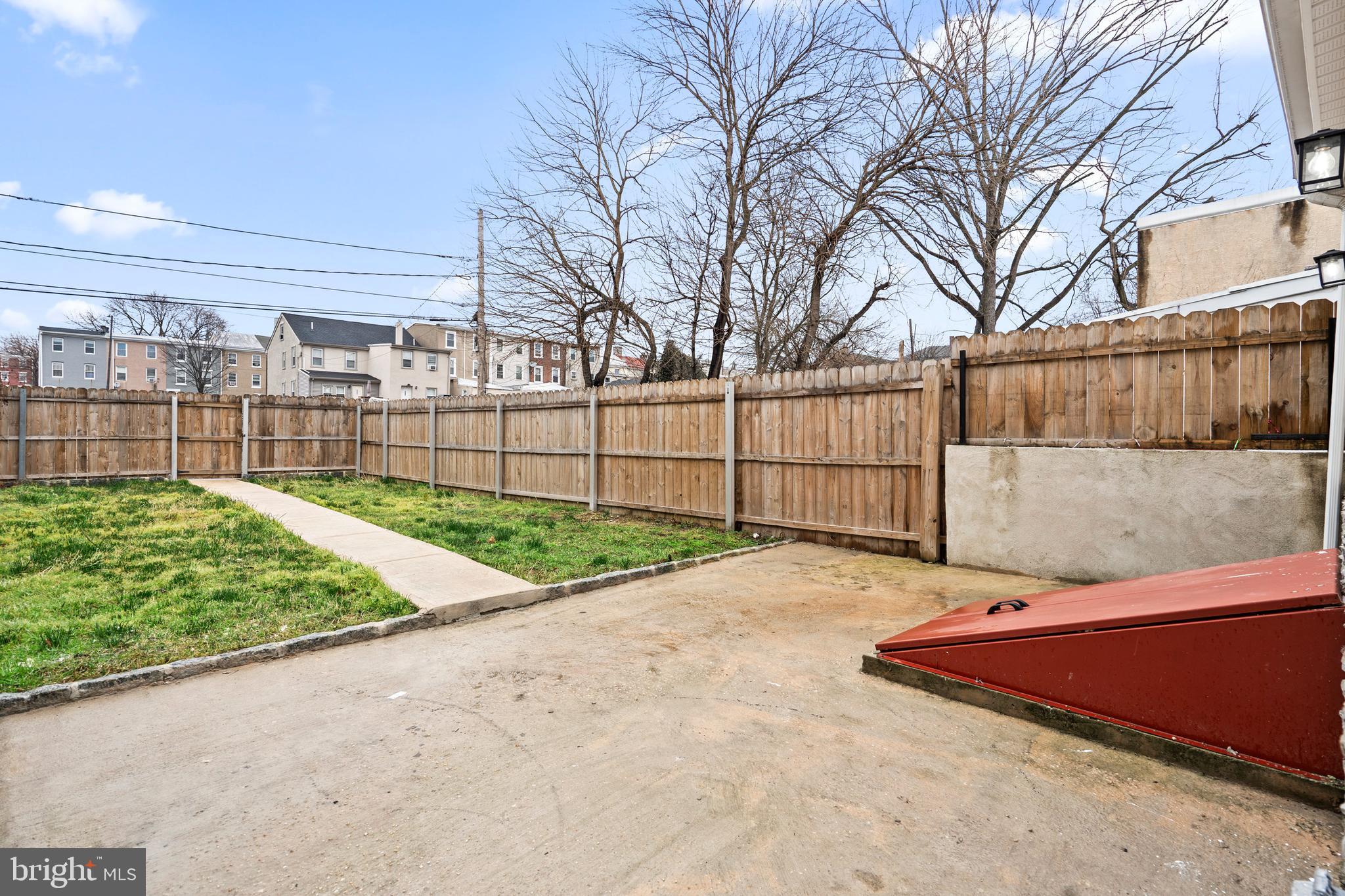 NORRISTOWN - Residential