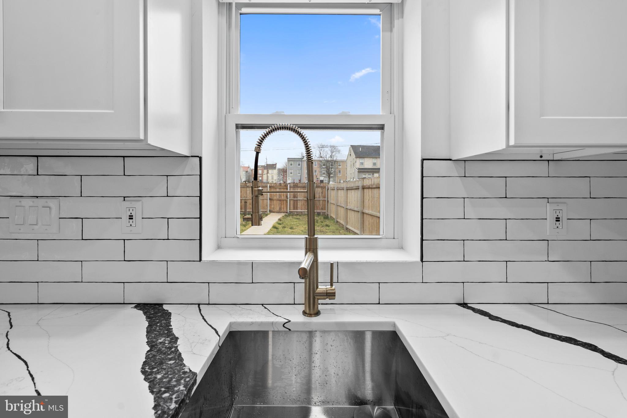 NORRISTOWN - Residential