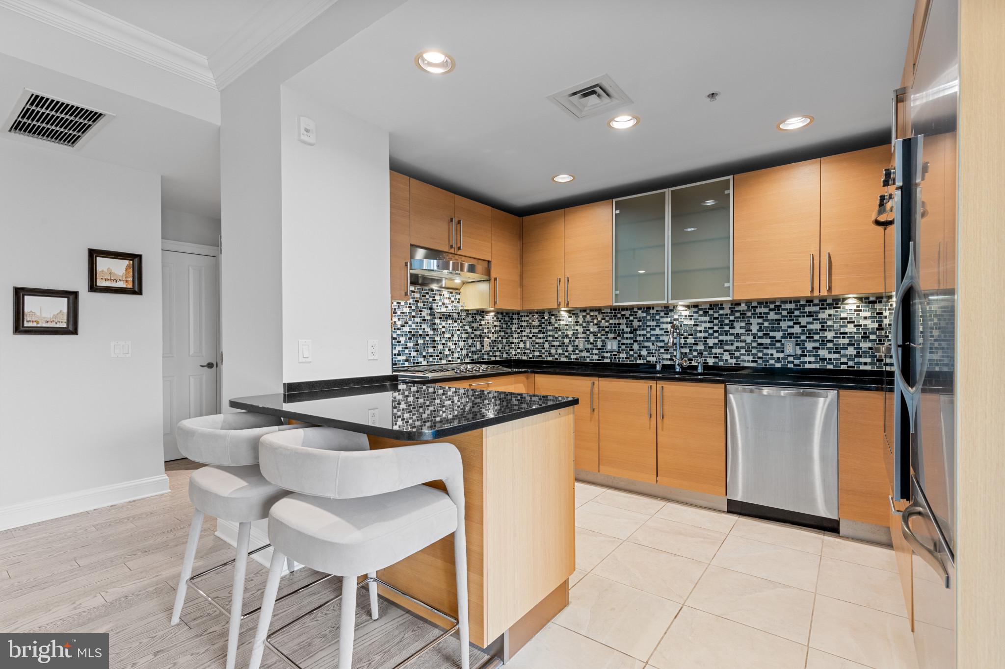 INNER HARBOR - Residential Lease