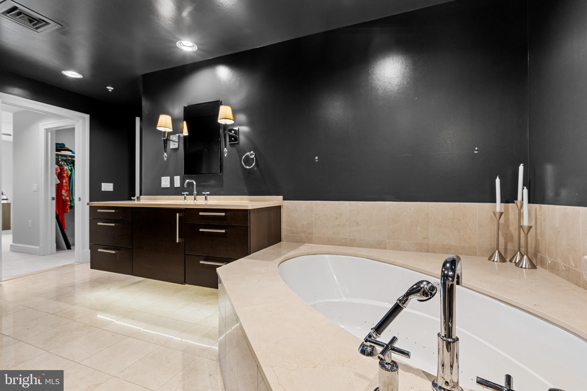 INNER HARBOR - Residential Lease