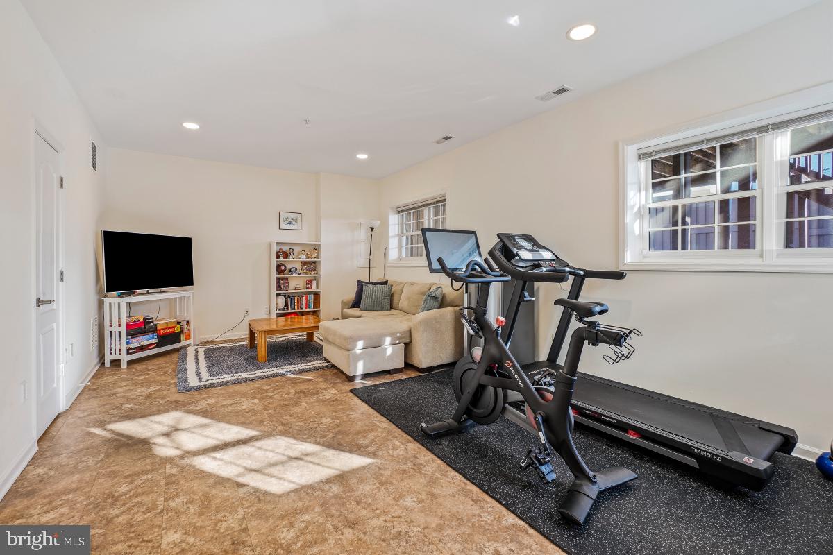 CHERINGTON - Residential