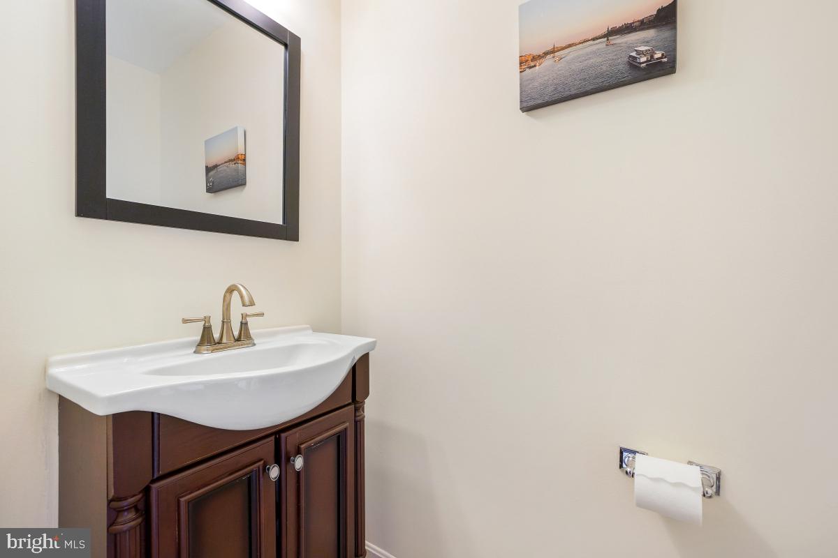 CHERINGTON - Residential