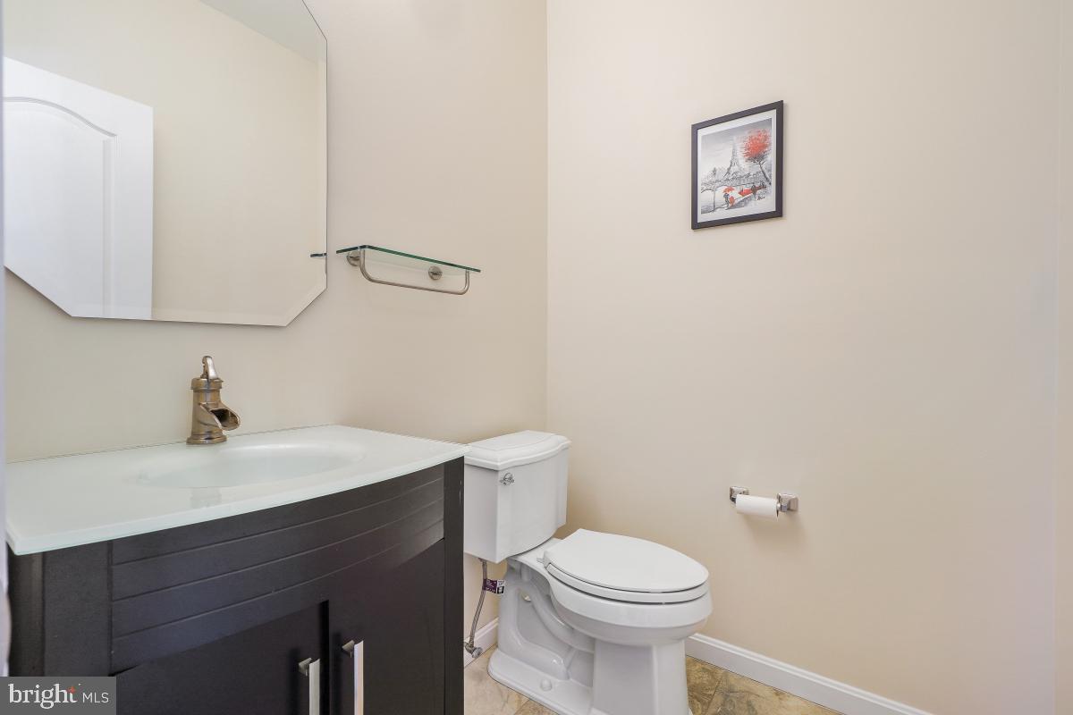 CHERINGTON - Residential