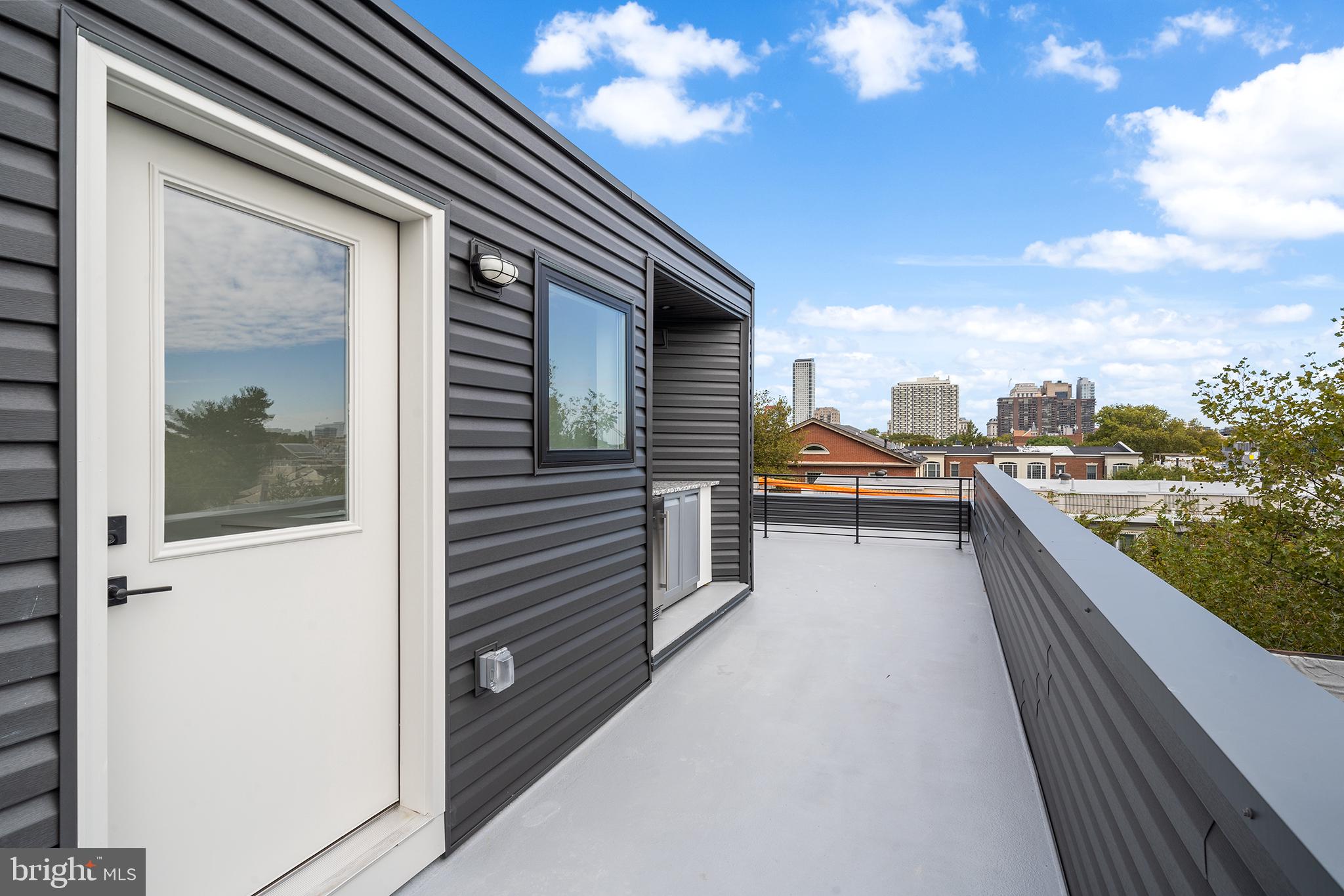 BELLA VISTA - Residential