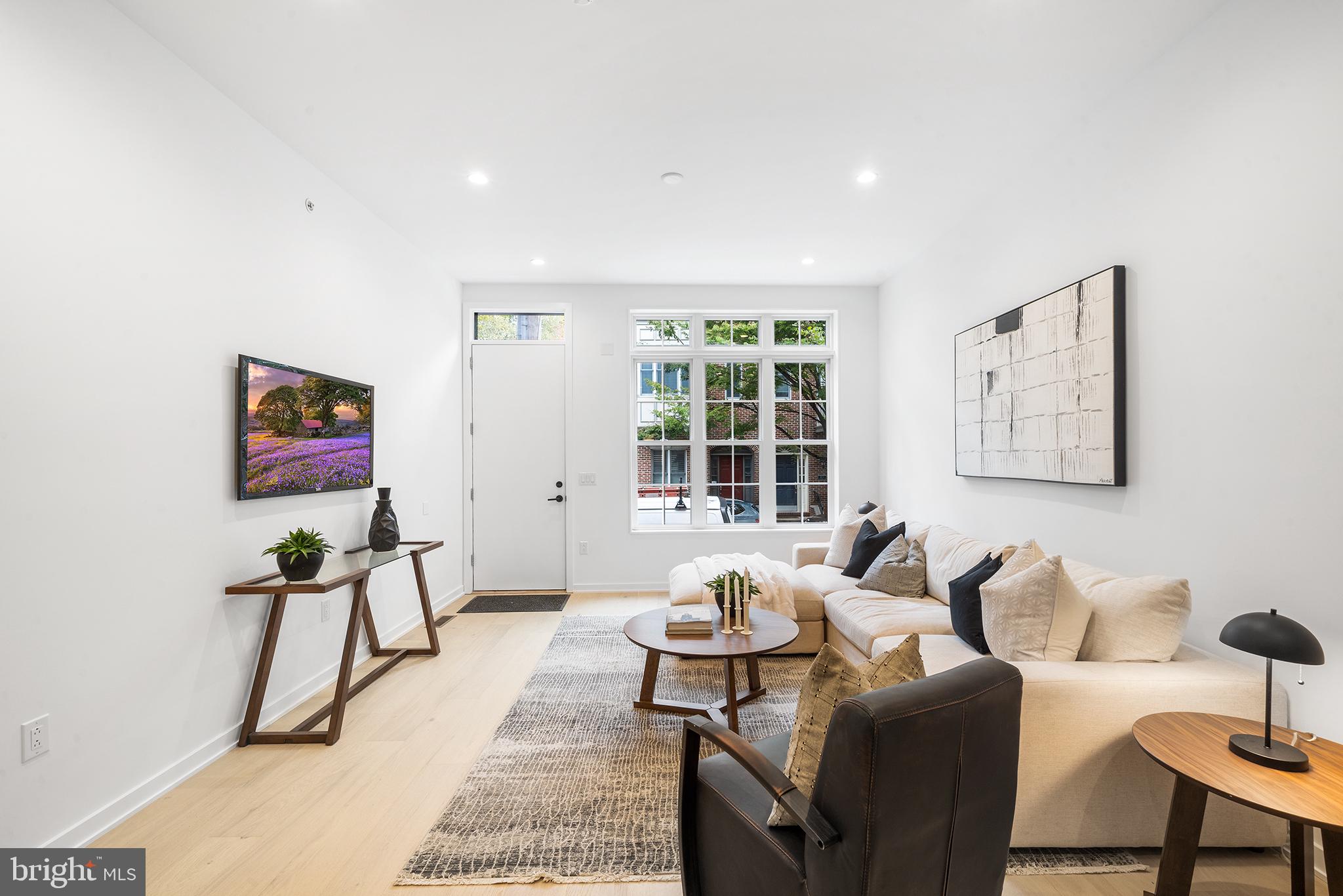 BELLA VISTA - Residential