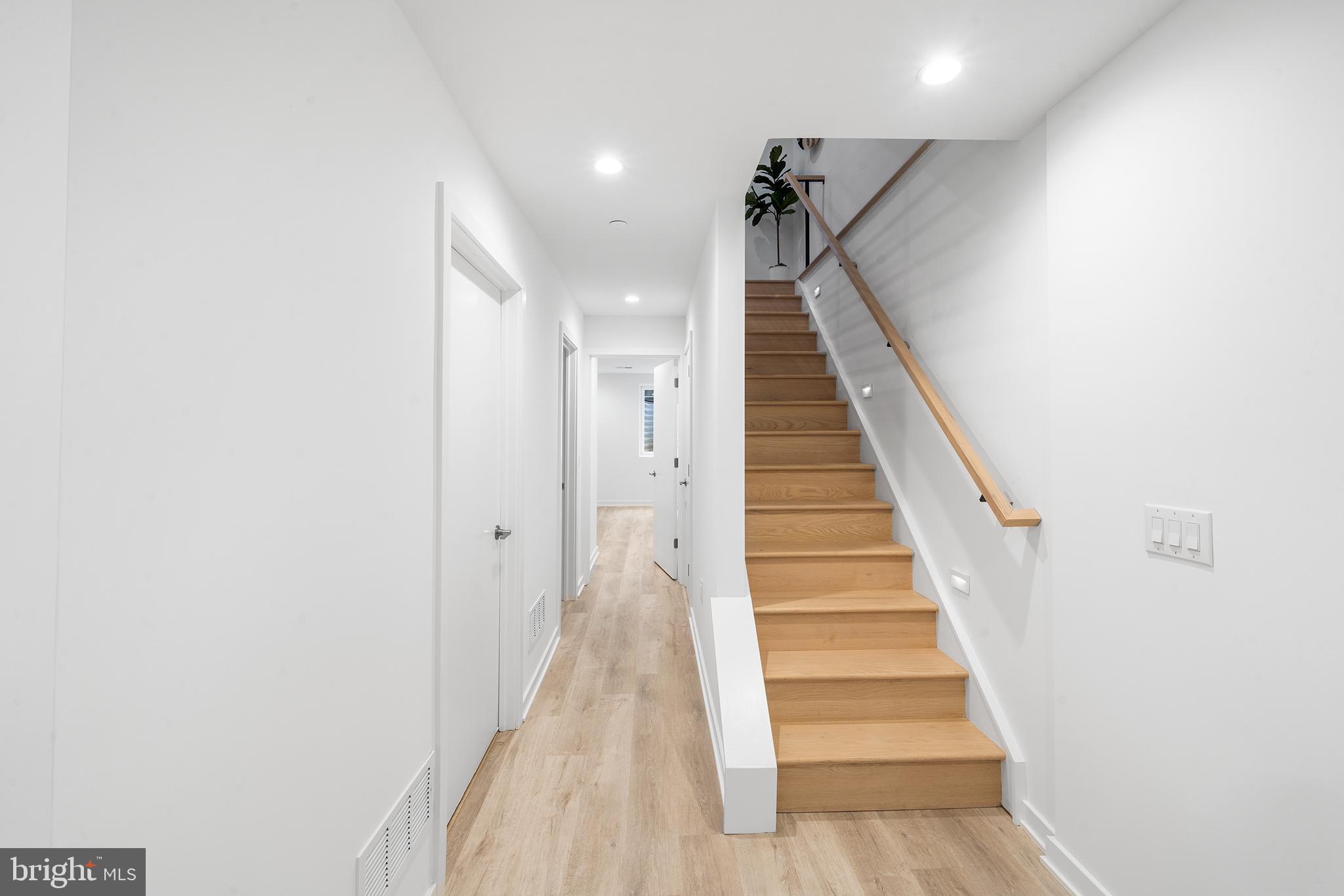 BELLA VISTA - Residential