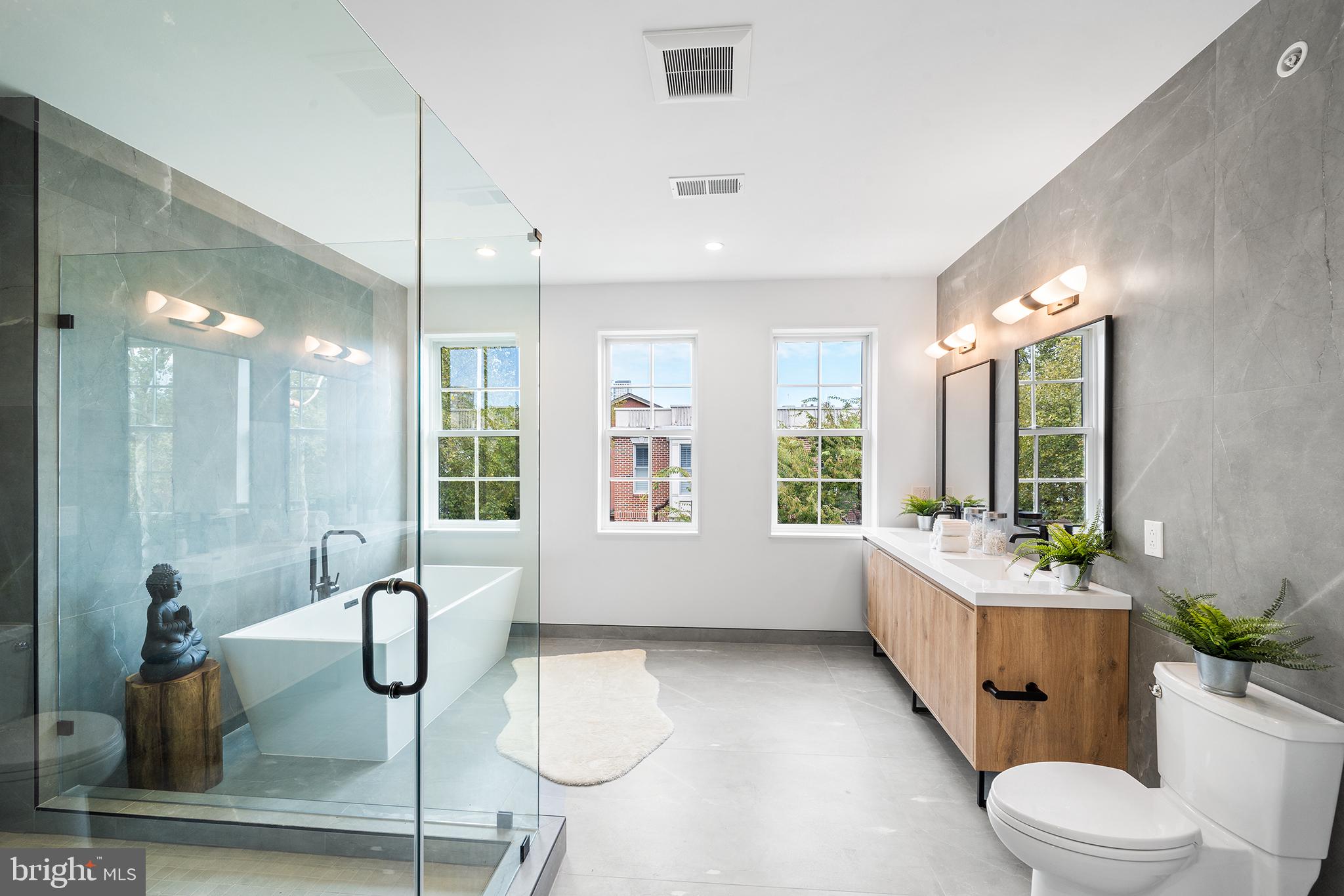 BELLA VISTA - Residential