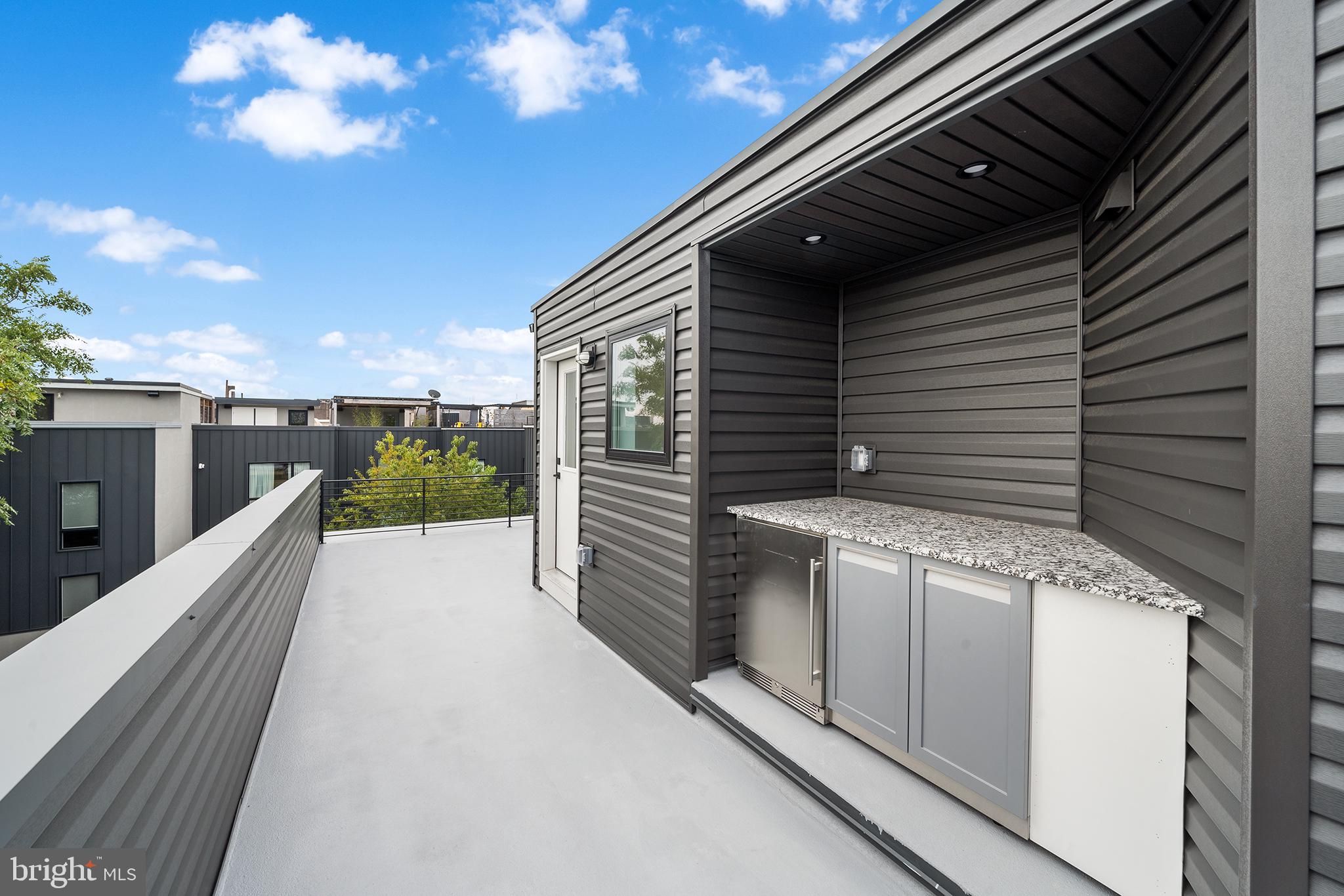 BELLA VISTA - Residential