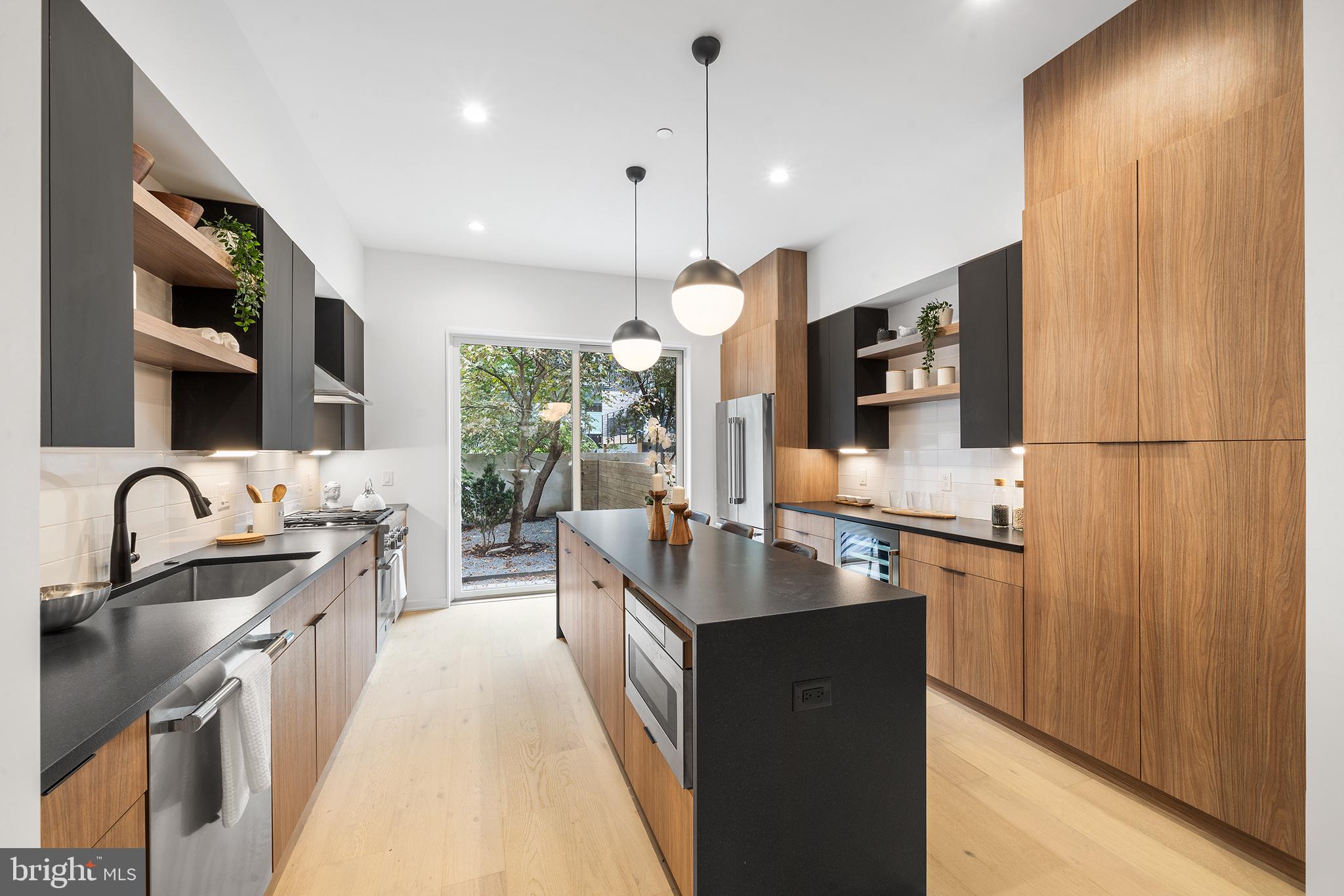 BELLA VISTA - Residential