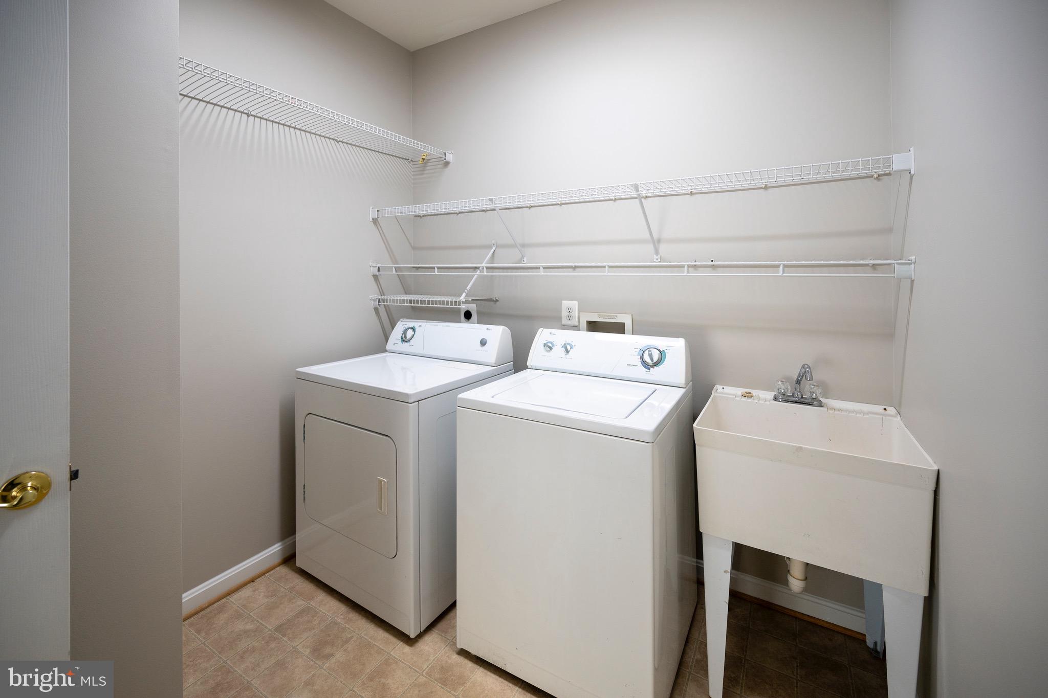 FOUR SEASONS IN HISTORIC VIRGINIA - Residential