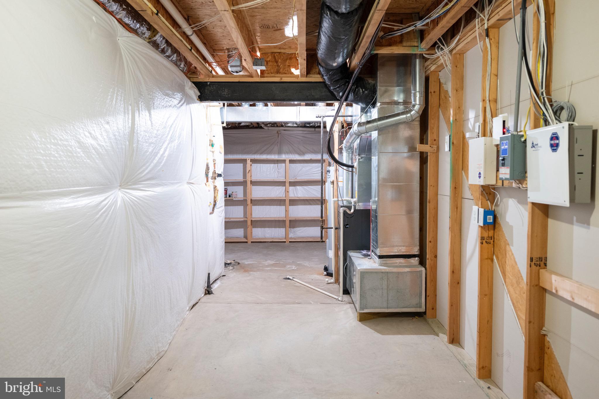 FOUR SEASONS IN HISTORIC VIRGINIA - Residential