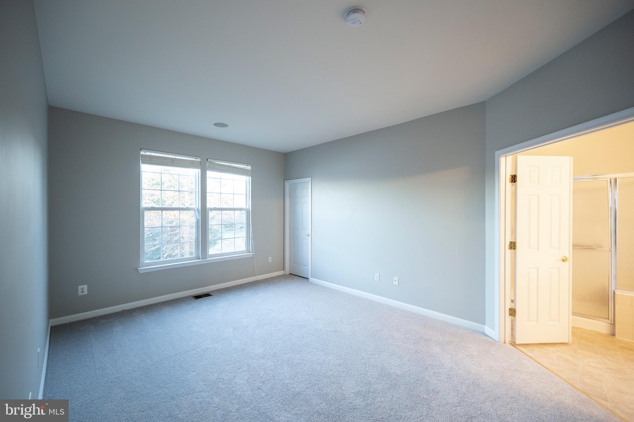 FOUR SEASONS IN HISTORIC VIRGINIA - Residential