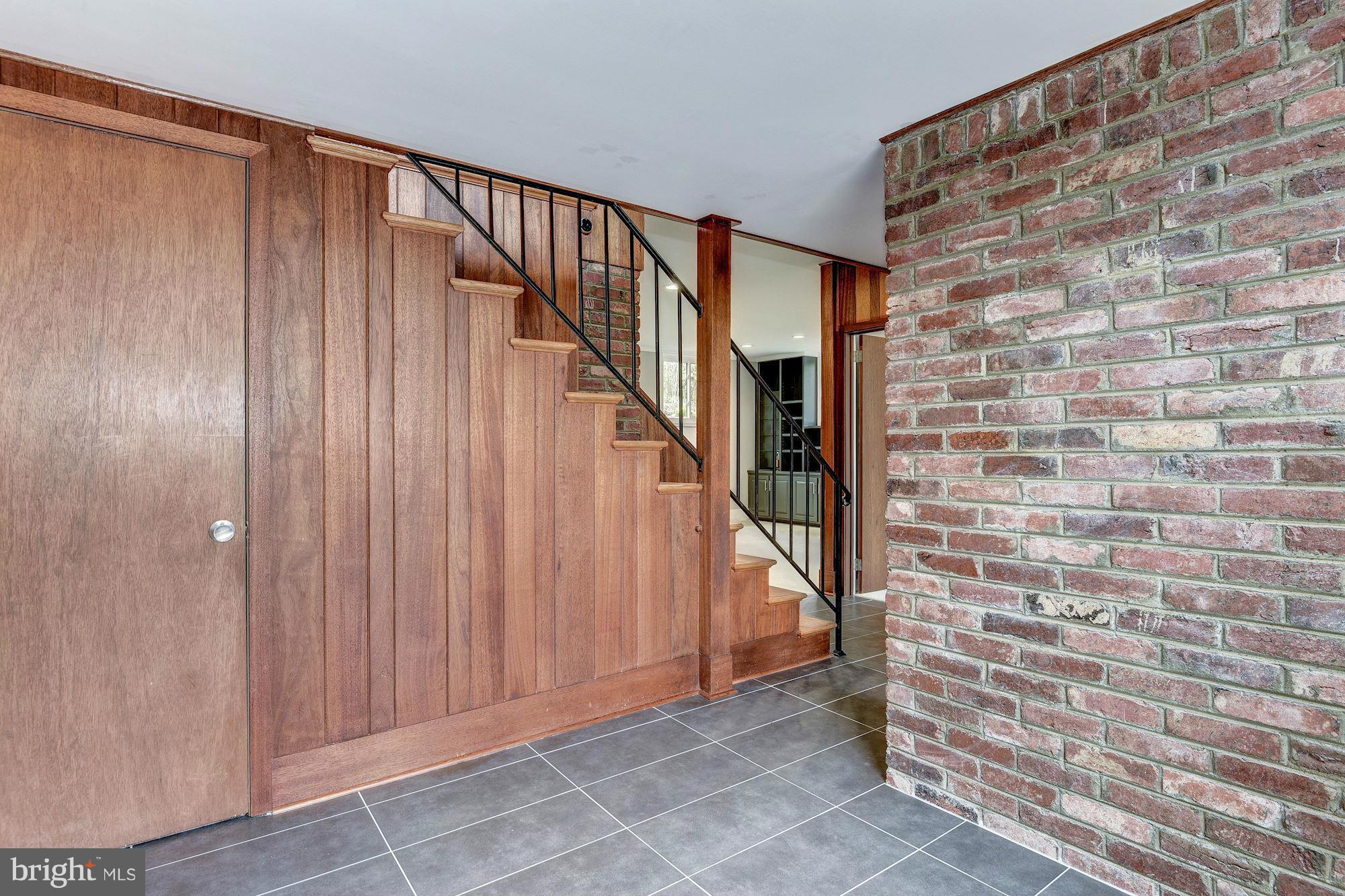 HOLMES RUN ACRES - Residential