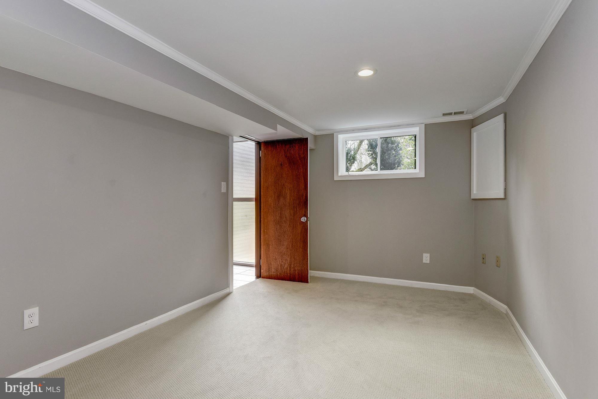 HOLMES RUN ACRES - Residential