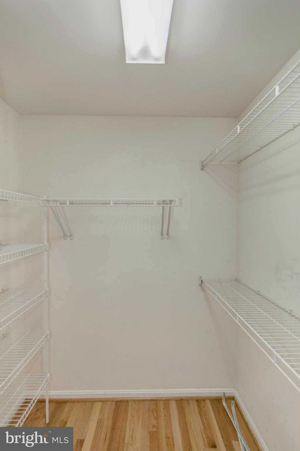 FAIR LAKES - Residential