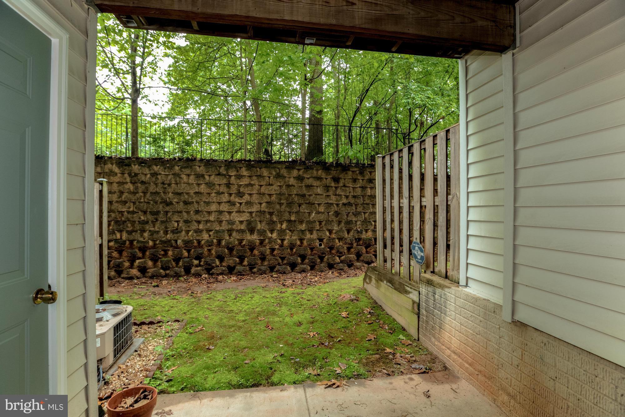 FAIR LAKES - Residential